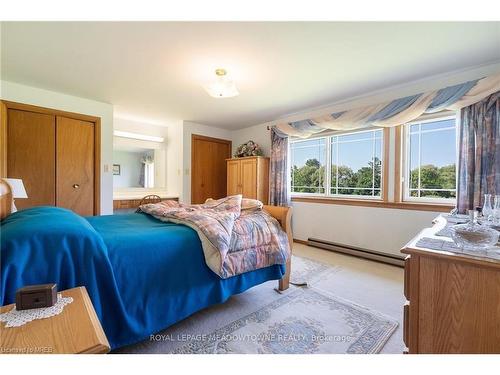 7762 Creditview Road, Brampton, ON - Indoor Photo Showing Bedroom