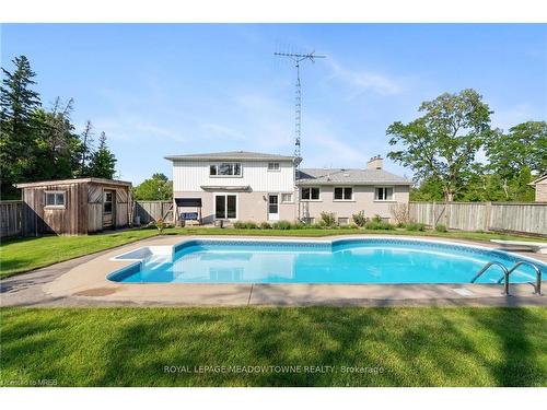 7762 Creditview Road, Brampton, ON - Outdoor With In Ground Pool With Backyard