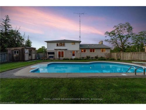 7762 Creditview Road, Brampton, ON - Outdoor With In Ground Pool With Backyard