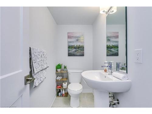 90-51 Sparrow Avenue, Cambridge, ON - Indoor Photo Showing Bathroom