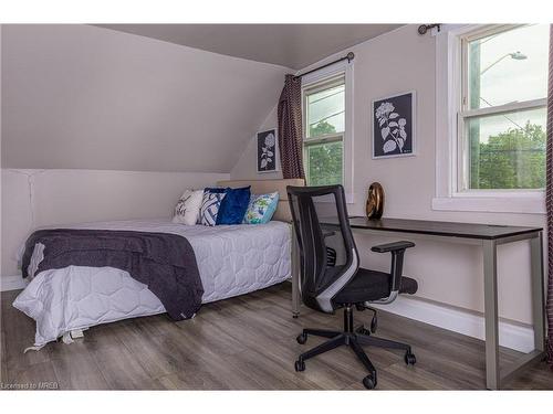 758 Victoria Street, Kingston, ON - Indoor Photo Showing Bedroom