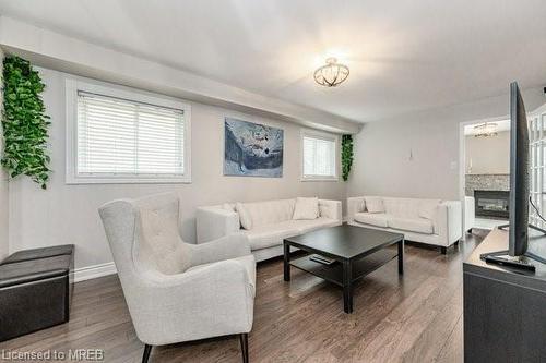 12 Hayloft Court, Brampton, ON - Indoor Photo Showing Living Room