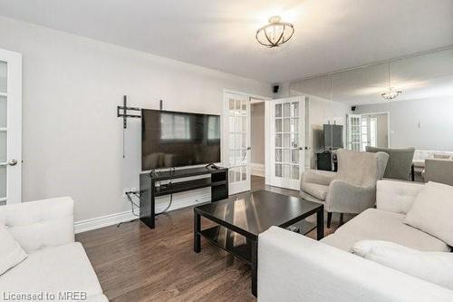 12 Hayloft Court, Brampton, ON - Indoor Photo Showing Living Room