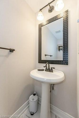 12 Hayloft Court, Brampton, ON - Indoor Photo Showing Bathroom