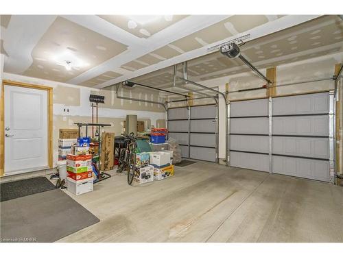 16-177 Edgevalley Road, London, ON - Indoor Photo Showing Garage