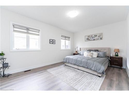 3 Grierson Trail, Waterdown, ON - Indoor Photo Showing Other Room