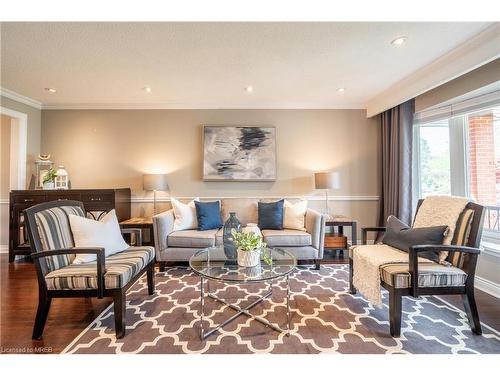 2380 Stillmeadow Road, Mississauga, ON - Indoor Photo Showing Living Room