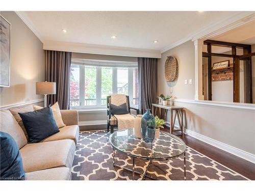 2380 Stillmeadow Road, Mississauga, ON - Indoor Photo Showing Living Room