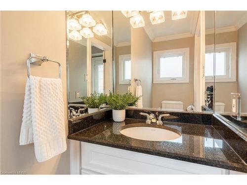 2380 Stillmeadow Road, Mississauga, ON - Indoor Photo Showing Bathroom