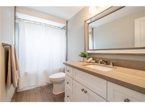 2380 Stillmeadow Road, Mississauga, ON - Indoor Photo Showing Bathroom