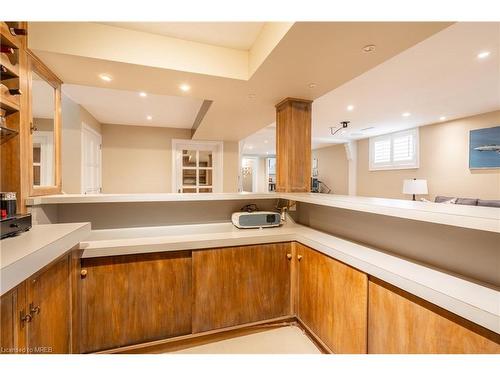 2380 Stillmeadow Road, Mississauga, ON - Indoor Photo Showing Kitchen