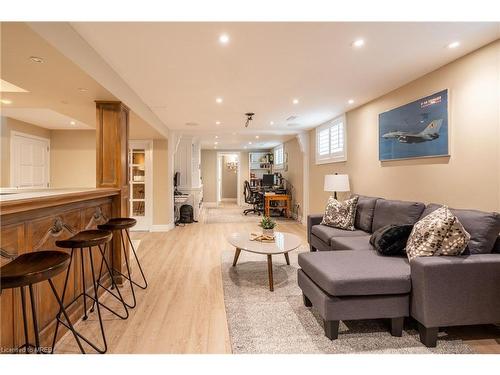 2380 Stillmeadow Road, Mississauga, ON - Indoor Photo Showing Living Room