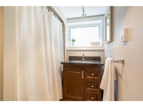 2380 Stillmeadow Road, Mississauga, ON - Indoor Photo Showing Bathroom