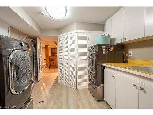 2380 Stillmeadow Road, Mississauga, ON - Indoor Photo Showing Laundry Room