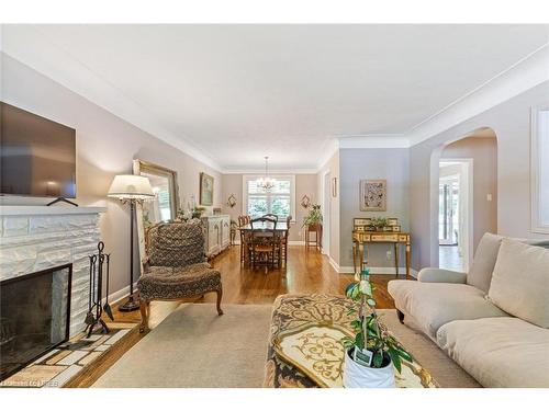 2067 Deyncourt Drive, Burlington, ON - Indoor Photo Showing Living Room With Fireplace