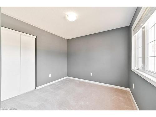 1036 Stemman Place, Milton, ON - Indoor Photo Showing Other Room