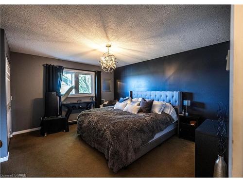 4106 Brigden Road, Petrolia, ON - Indoor Photo Showing Bedroom