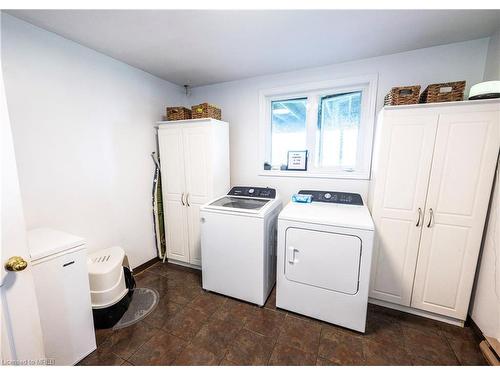 4106 Brigden Road, Petrolia, ON - Indoor Photo Showing Laundry Room