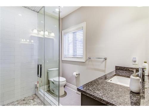 612 Byngmount Avenue, Mississauga, ON - Indoor Photo Showing Bathroom