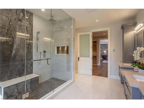 233 Indian Valley Trail, Mississauga, ON - Indoor Photo Showing Bathroom