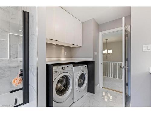 4152 Arbourfield Drive, Burlington, ON - Indoor Photo Showing Laundry Room