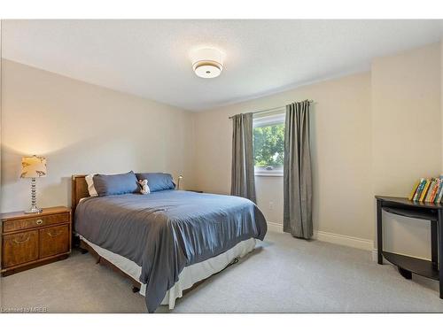 4152 Arbourfield Drive, Burlington, ON - Indoor Photo Showing Bedroom