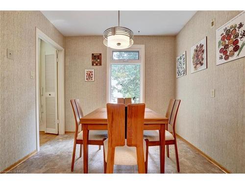 3426 Autumnleaf Crescent, Mississauga, ON - Indoor Photo Showing Dining Room