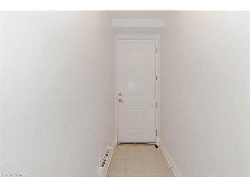 729-665 Cricklewood Drive, Mississauga, ON - Indoor Photo Showing Other Room