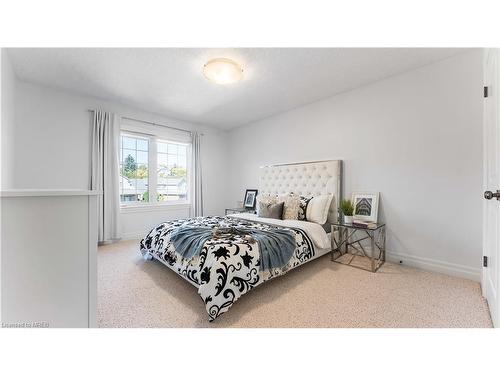 119 Chandos Drive, Kitchener, ON - Indoor Photo Showing Bedroom