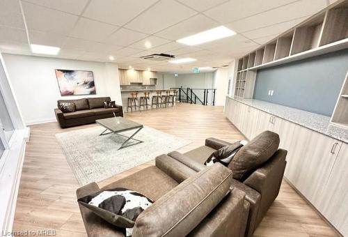 221-1 Falaise Road, Toronto, ON - Indoor