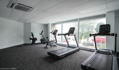 221-1 Falaise Road, Toronto, ON - Indoor Photo Showing Gym Room