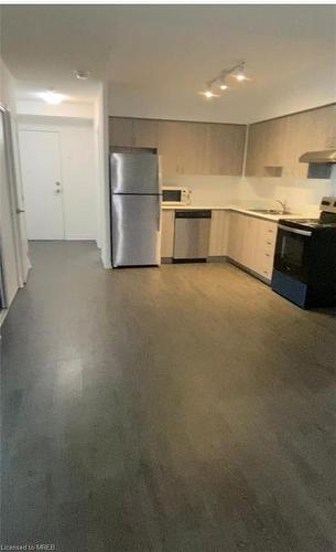 221-1 Falaise Road, Toronto, ON - Indoor Photo Showing Kitchen