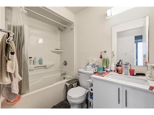 807-128 King Street N, Waterloo, ON - Indoor Photo Showing Bathroom