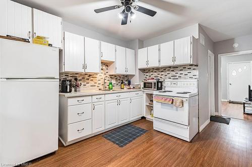 77 Province Street N, Hamilton, ON - Indoor Photo Showing Kitchen