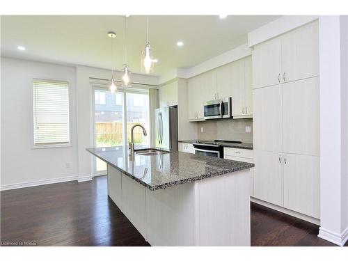 56 Pointer Street, Cambridge, ON - Indoor Photo Showing Kitchen With Stainless Steel Kitchen With Upgraded Kitchen