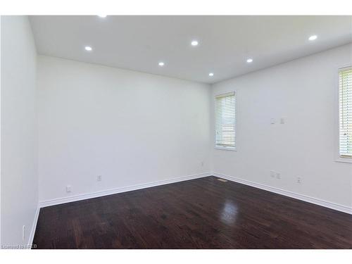 56 Pointer Street, Cambridge, ON - Indoor Photo Showing Kitchen With Stainless Steel Kitchen With Upgraded Kitchen