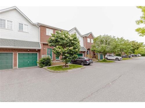 77-42 Green Valley Drive, Kitchener, ON - Outdoor With Facade