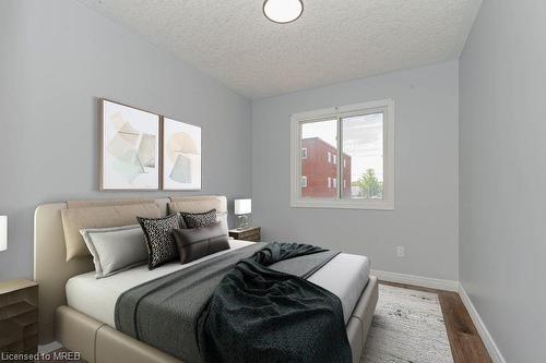 529 Brunswick Street, Stratford, ON - Indoor Photo Showing Bedroom