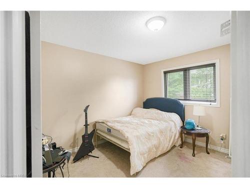 59-1100 Byron Baseline Road, London, ON - Indoor Photo Showing Bedroom