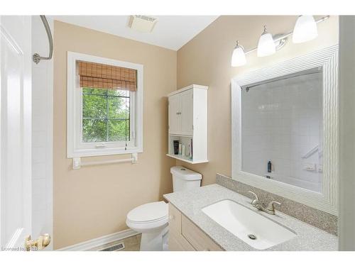 59-1100 Byron Baseline Road, London, ON - Indoor Photo Showing Bathroom