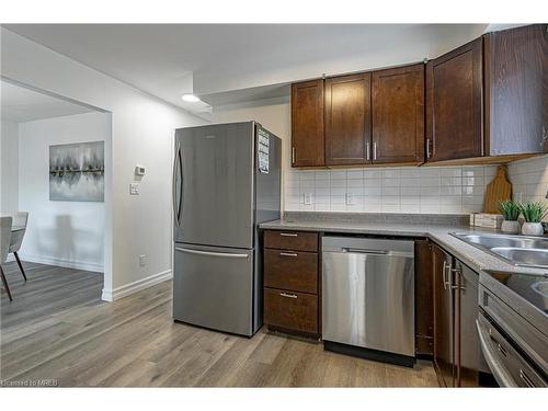 901 Lawson Road, London, ON - Indoor Photo Showing Kitchen With Double Sink