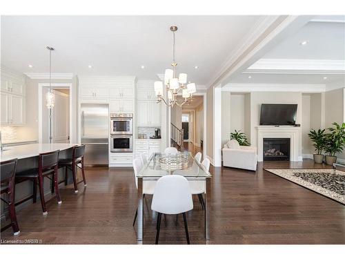 147 Mcwilliams Crescent, Oakville, ON - Indoor Photo Showing Living Room With Fireplace