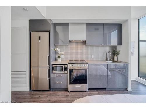 1909-251 Jarvis Street, Toronto, ON - Indoor Photo Showing Kitchen With Stainless Steel Kitchen With Upgraded Kitchen