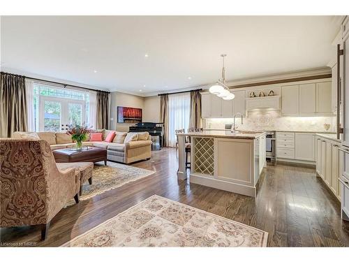 9-1155 Birchview Drive, Mississauga, ON - Indoor Photo Showing Kitchen