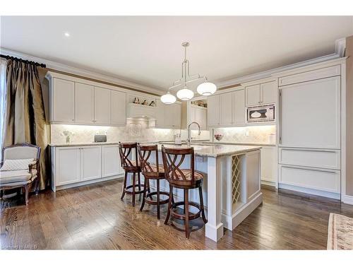 9-1155 Birchview Drive, Mississauga, ON - Indoor Photo Showing Kitchen With Upgraded Kitchen