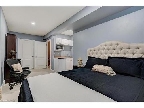 9-1155 Birchview Drive, Mississauga, ON - Indoor Photo Showing Bedroom