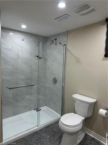 120 Bethune Avenue, Welland, ON - Indoor Photo Showing Bathroom