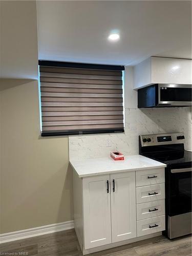 120 Bethune Avenue, Welland, ON - Indoor Photo Showing Kitchen