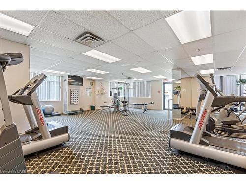 514-300 Webb Drive, Mississauga, ON - Indoor Photo Showing Gym Room