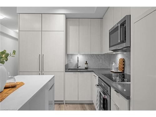 621-38 Iannuzzi Street, Toronto, ON - Indoor Photo Showing Kitchen With Upgraded Kitchen